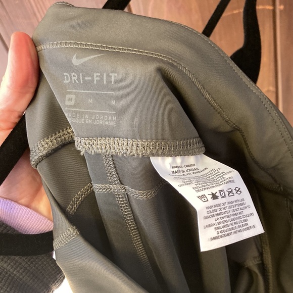 Nike leggings - Picture 2 of 2